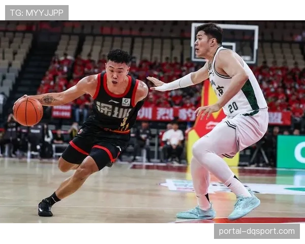 通讯:深圳马可波罗队内总结,年轻球员获更多上场时间承诺 通讯:深圳马可波罗队内总结,年轻球员获更多上场时间承诺